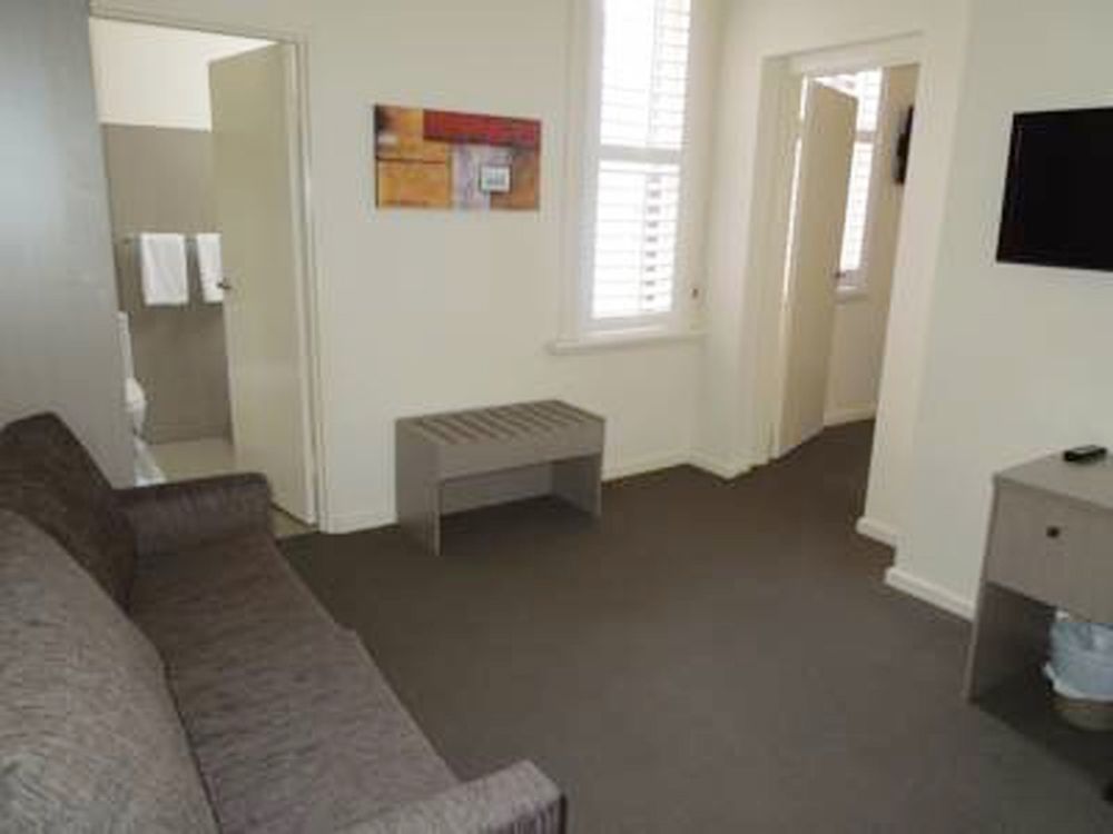Naughtons Hotel Melbourne Ngoại thất bức ảnh