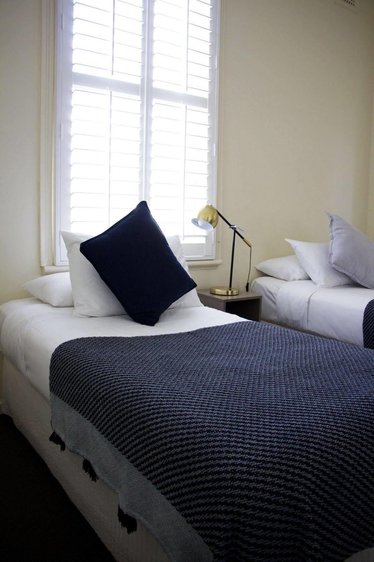 Naughtons Hotel Melbourne Ngoại thất bức ảnh