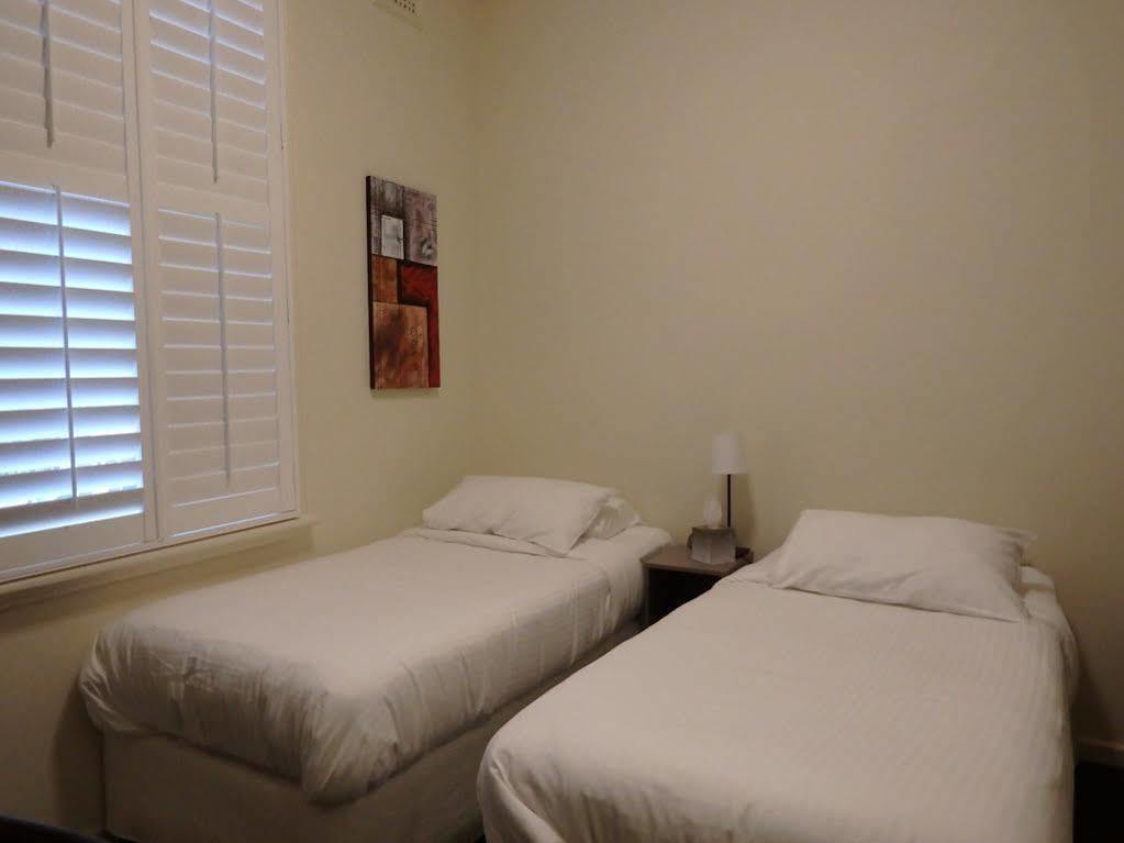 Naughtons Hotel Melbourne Ngoại thất bức ảnh