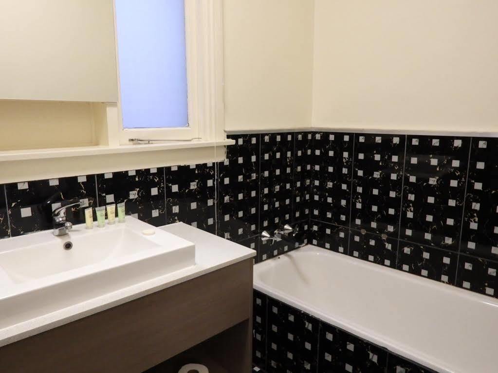 Naughtons Hotel Melbourne Ngoại thất bức ảnh